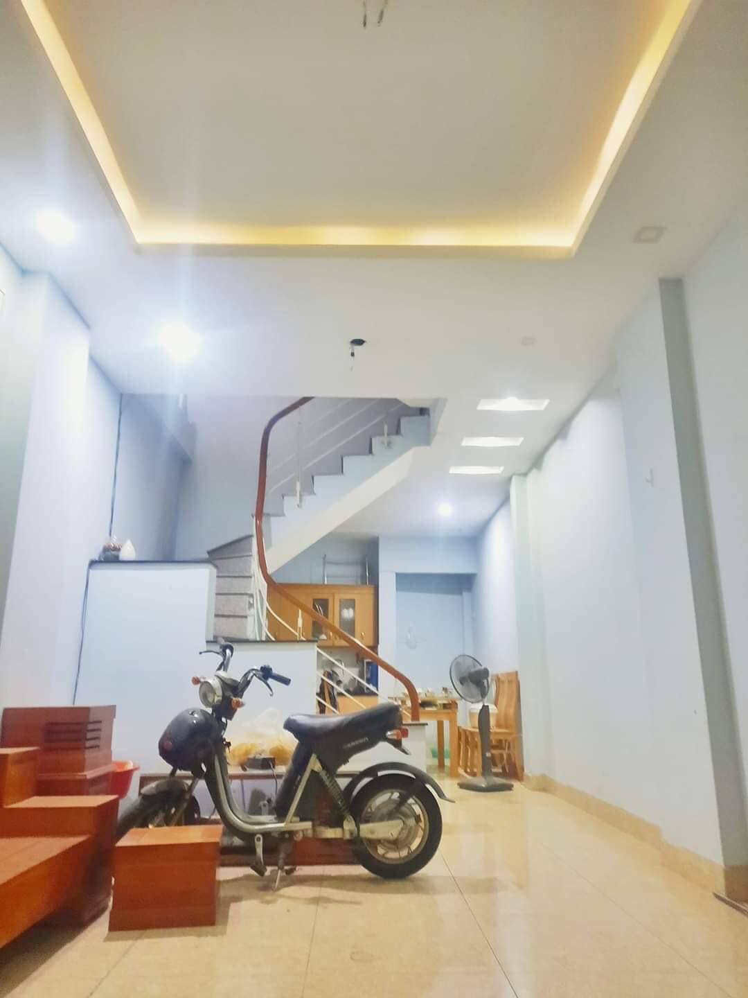 Bán nhà Yên Phúc, Văn Quán 39m2, 4 tầng, sát ô tô, giá tốt nhất khu vực chỉ 4.15 tỷ.