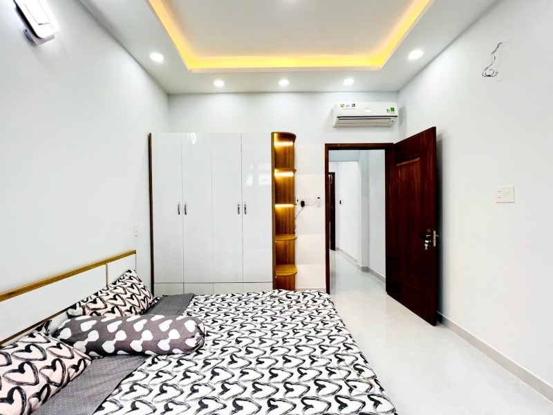 Bán nhà Tân Phú gần Siêu Thị Nhật Lô góc 2 tầng 56m2 nhỉnh 4 tỷ TL