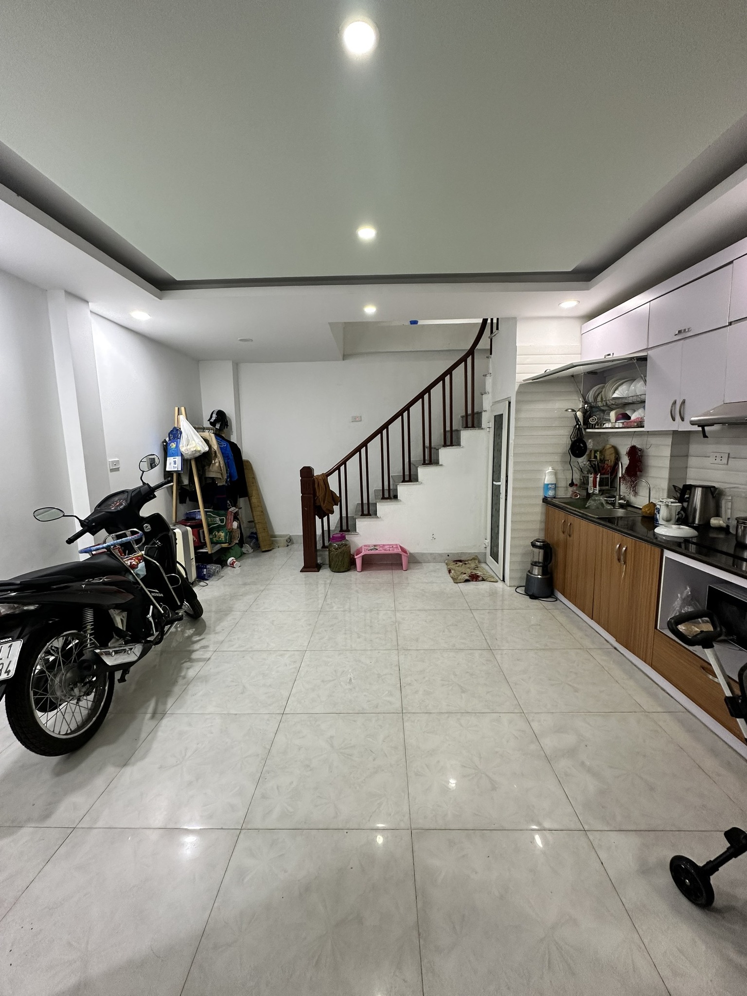 VỊ TRÍ ĐẸP - TẦM TIỀN HIẾM - TƯƠNG LAI RẠNG NGỜI.