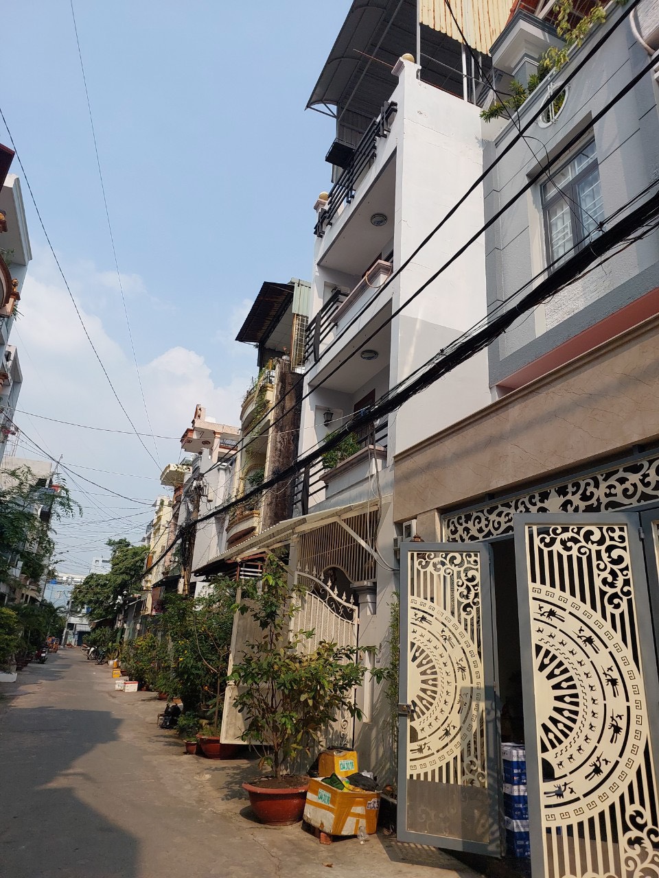 Tôi bán nhà mặt tiền 4 tầng, hạ 800tr, giá 6.3 tỷ