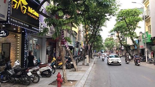 Bán nhà mặt phố Đội Cấn – quận Ba Đình – DT 38m2 sổ đỏ - giá chỉ hơn 10 tỷ 1 chút.