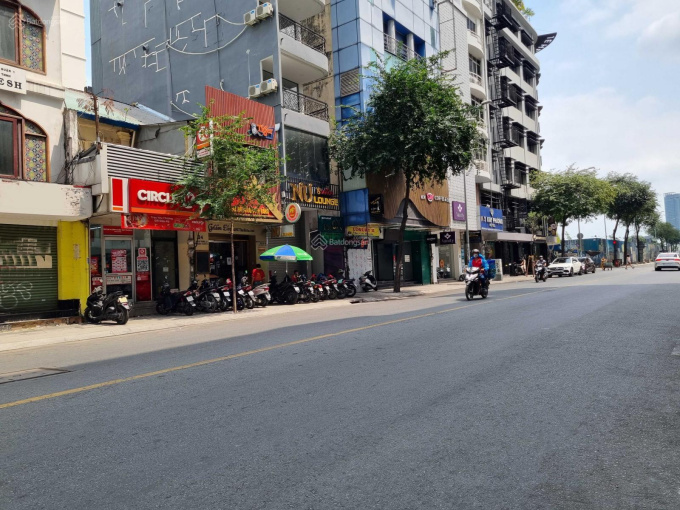 Nhà cần bán MT Trần Hưng Đạo P. Nguyễn Cư Trinh Quận 1 DT: 7.2x20 - 71.5tỷ