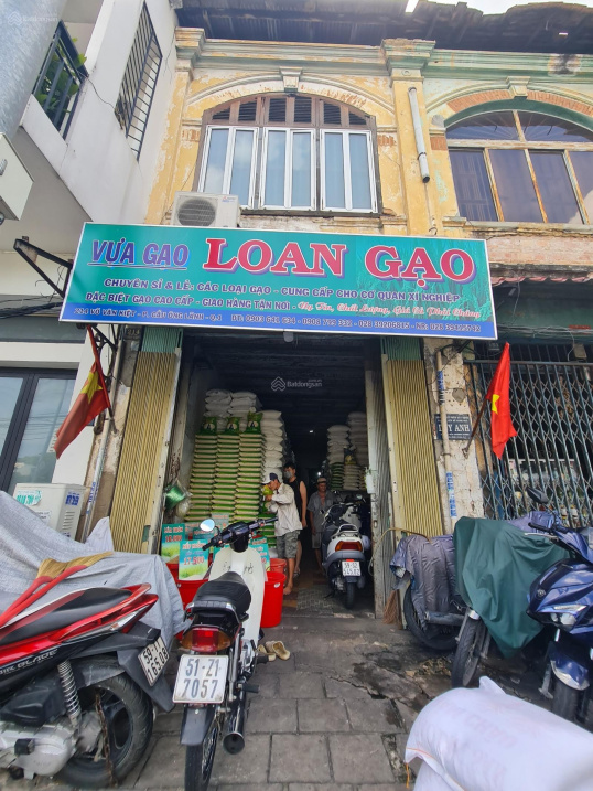 Bán nhà mặt tiền đường Võ Văn Kiệt, P Cầu Ông Lãnh, Quận 1, đang cho thuê ổn định