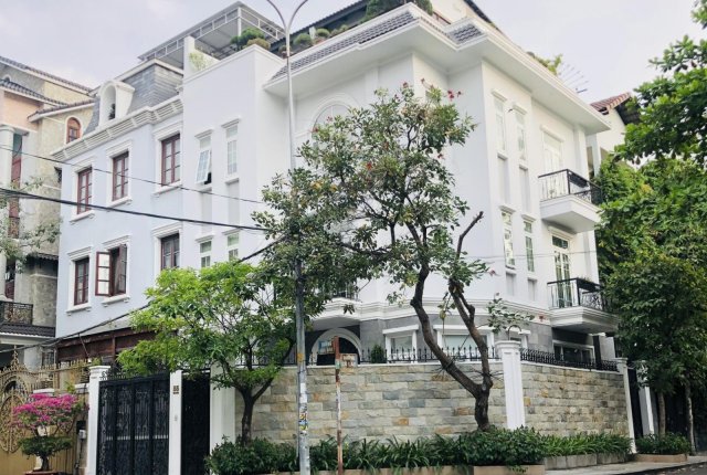 140m2