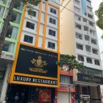 330m2
