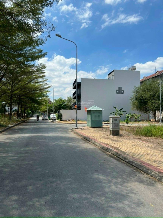 Kẹt tiền bán gấp lô đất KDC Vĩnh Phú 1, Thuận An, Bình Dương, sổ riêng. Gía 2.1 tỷ