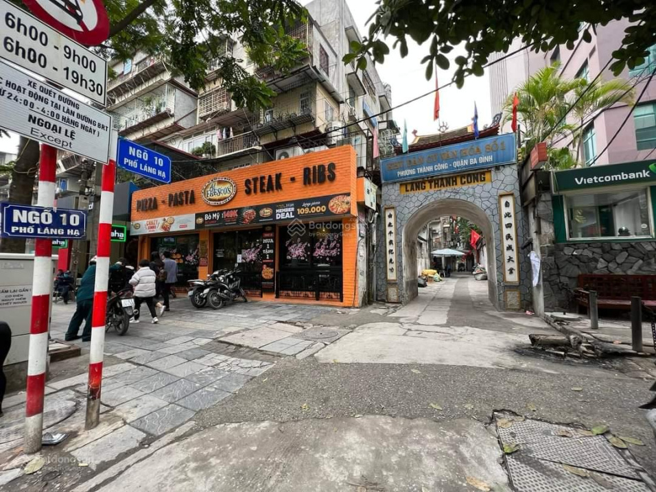 Bán nhanh 2,98 tỷ nhà ngõ 10 Láng Hạ gần siêu thị, trường chợ tiện sinh hoạt