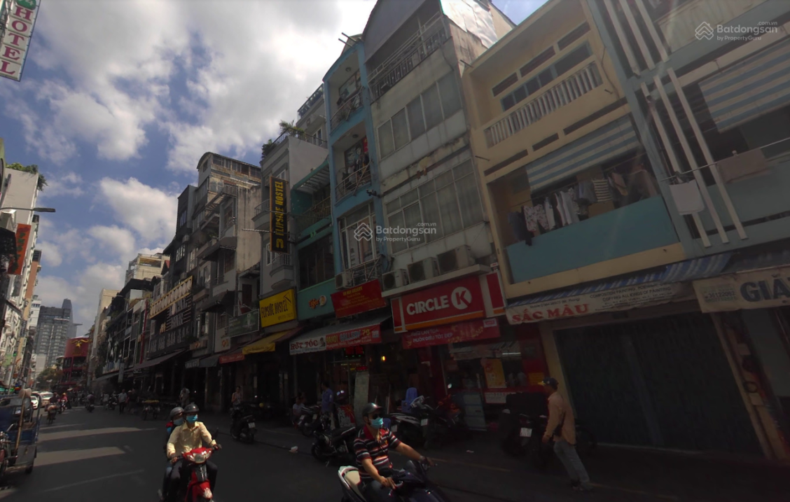 Căn rẻ nhất phố Tây mặt tiền Bùi Viện Quận 1, ngang 4 dài 10, 3 lầu giá 35 tỷ TL sâu