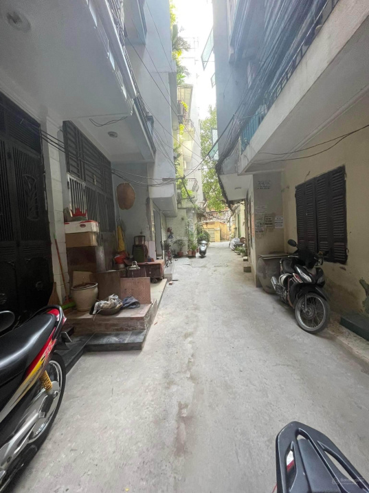 Bán nhà Quang Trung Hà Đông 50m2 nhà mới đẹp ở ngay tặng nội thất giá nhỉnh 6 tỷ.