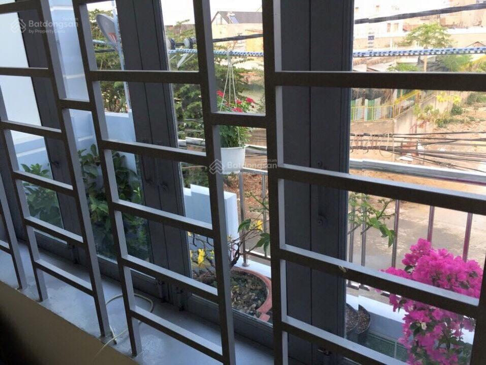 Bán nhà chính chủ 1 trệt 1 lầu có dãy trọ 5 phòng kèm theo TP Dĩ An, Bình Dương. Giá 3 tỷ 150 triệu