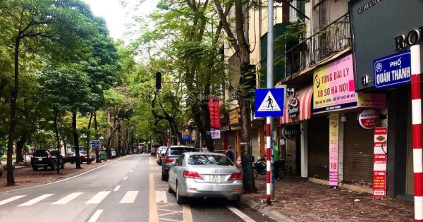 BÁN NHÀ PHỐ QUÁN THÁNH 37M2 5T GIÁ 5,9 TỶ Ô TÔ