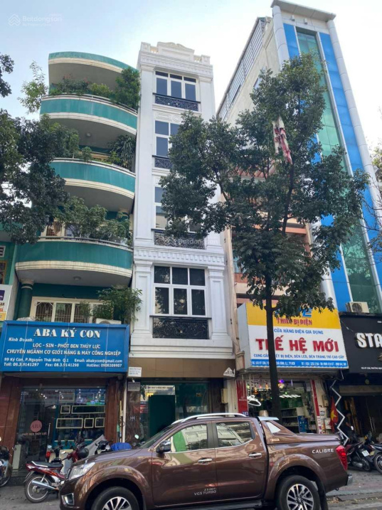 Bán nhà mặt tiền đường Võ Văn Tần, P5, Q3 - DT: 4.5x17m HĐT: 80tr/th, giá bán 35 tỷ TL