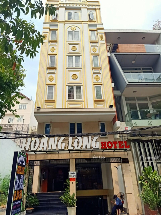 Bán hotel 6 tầng, DT 6x21m (120m2) đường Nguyễn Trãi - Q1. Đang có HĐT 200 tr/th. Giá 52 tỷ