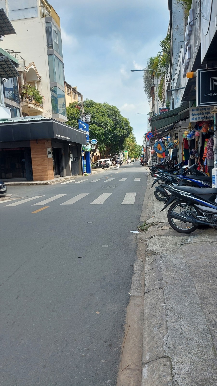 Nhà MẶT TIỀN NGUYỄN TRỌNG TUYỂN P2 TÂN BÌNH 4LẦU 4PN 13.5 TỈ