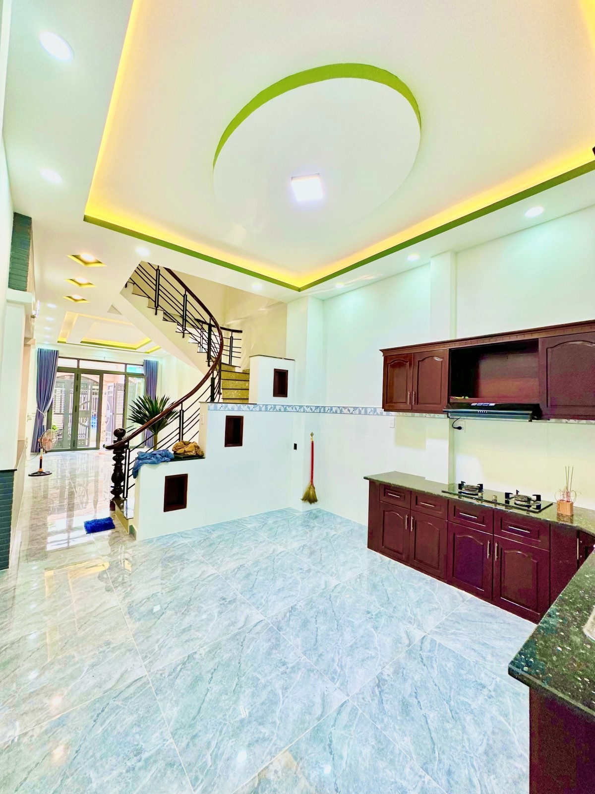 NGỘP BANK - 64M2 - 4 TẦNG - 4PN - 5WC - HXH - BÁN NHÀ VƯỜN LÀI, TÂN PHÚ