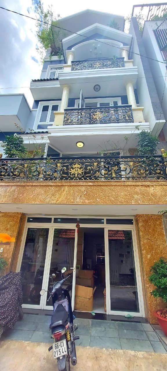KHU VÍP HỒNG HÀ - GẦN SÂN BAY - HIẾM NHÀ BÁN - BỀ NGANG KHỦNG 10M - HẺM THÔNG BẠCH ĐẰNG KHÔNG LO ĐƯỜNG MỘT CHIỀU. HỒNG HÀ Phường 2 Tân Bình 5 tầng 19 tỉ tl