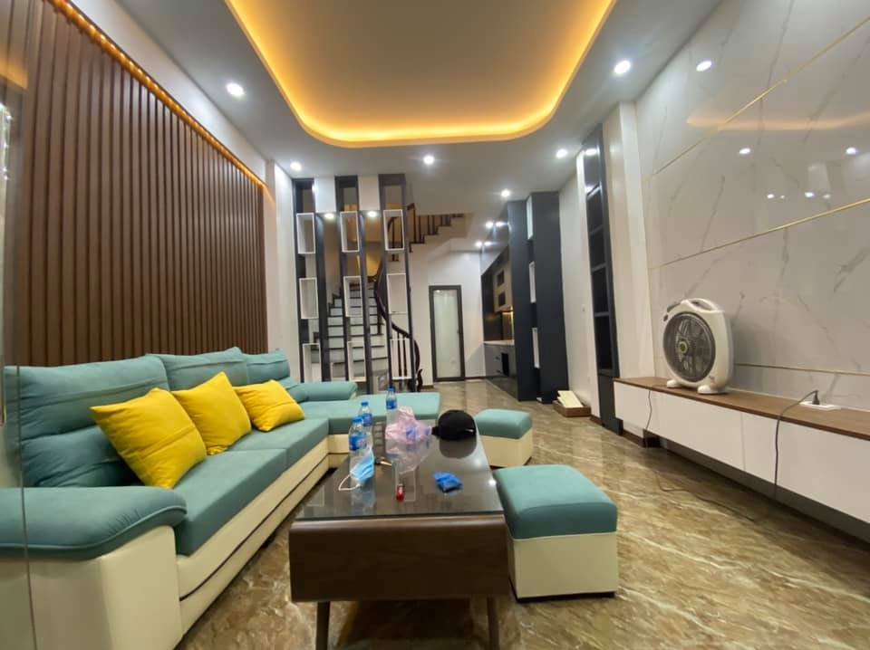 BÁN NHÀ 6 TẦNG NGUYỄN CHÍ THANH ĐỐNG ĐA, PHÂN LÔ ĐẸP, Ô TÔ THÔNG, GẦN PHỐ, TẶNG NỘI THẤT.