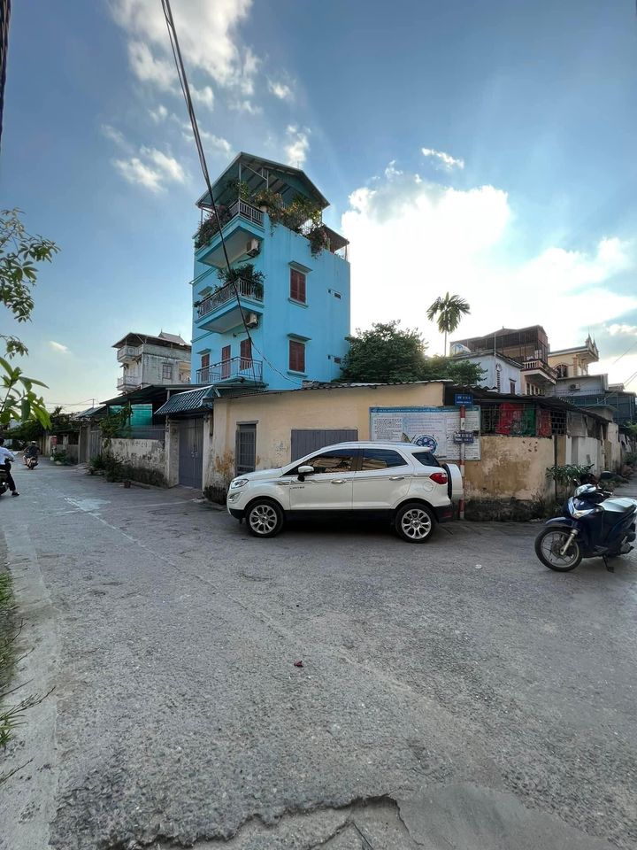 BÁN ĐẤT VÕ CHÍ CÔNG THÔNG XUÂN LA - TÂY HỒ - 85M2, MT 5,4M - VỊ TRÍ THÔNG - GẦN PHỐ - GẦN Ô TÔ TRÁNH - HIỆN TRẠNG NHÀ C4 - PHÙ HỢP ĐẦU TƯ CĂN HỘ - GIÁ 9 TỶ