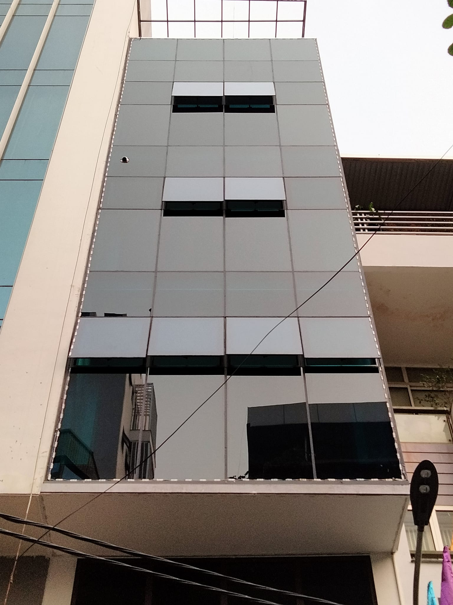 Bán Nhà NGUYỄN KHANG 50m 7T 14 tỷ Kinh Doanh Ô TÔ Tránh