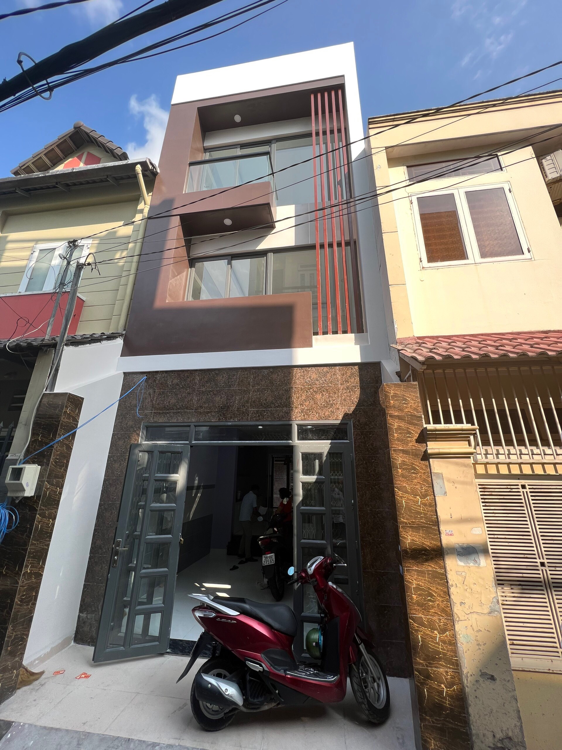 Bán nhà 2 mặt hẻm xe hơi trước và sau đường Tây Thạnh,DT:4x13m đúc 3 lầu nhà mới giá 6.9 tỷ