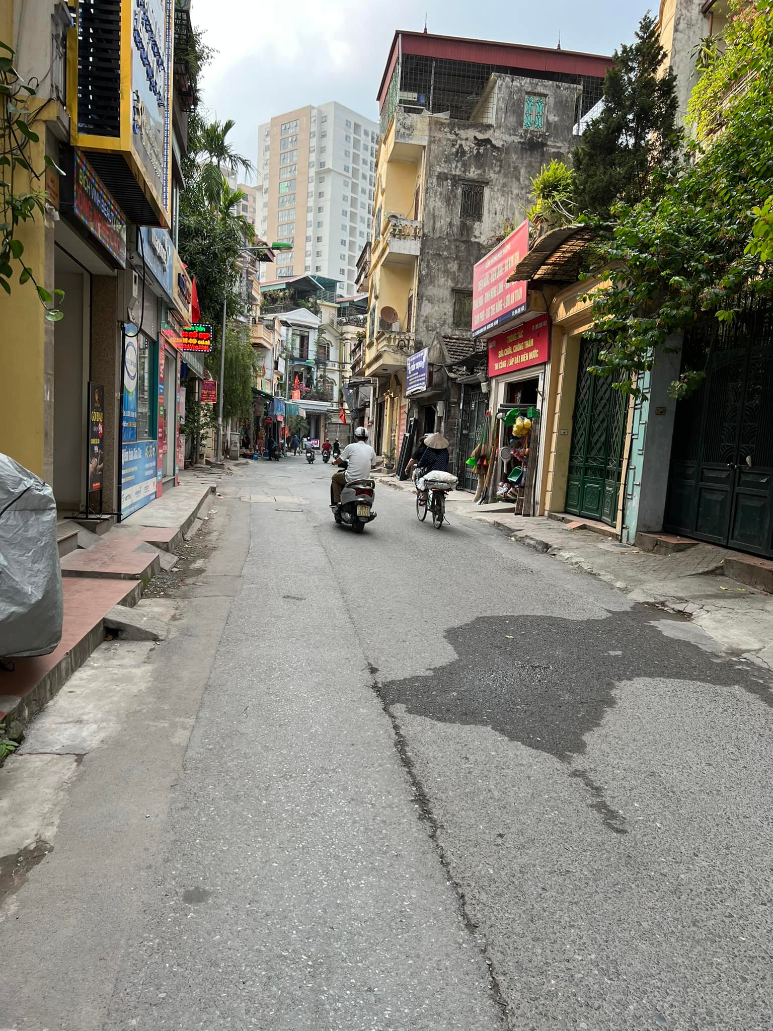 BÁN NHÀ MẶT PHỐ LƯƠNG KHÁNH THIỆN ĐỀN LỪ 68M2 4 TẦNG-Ô TÔ TRÁNH–KINH DOANH-VIEW HỒ–11 TỶ