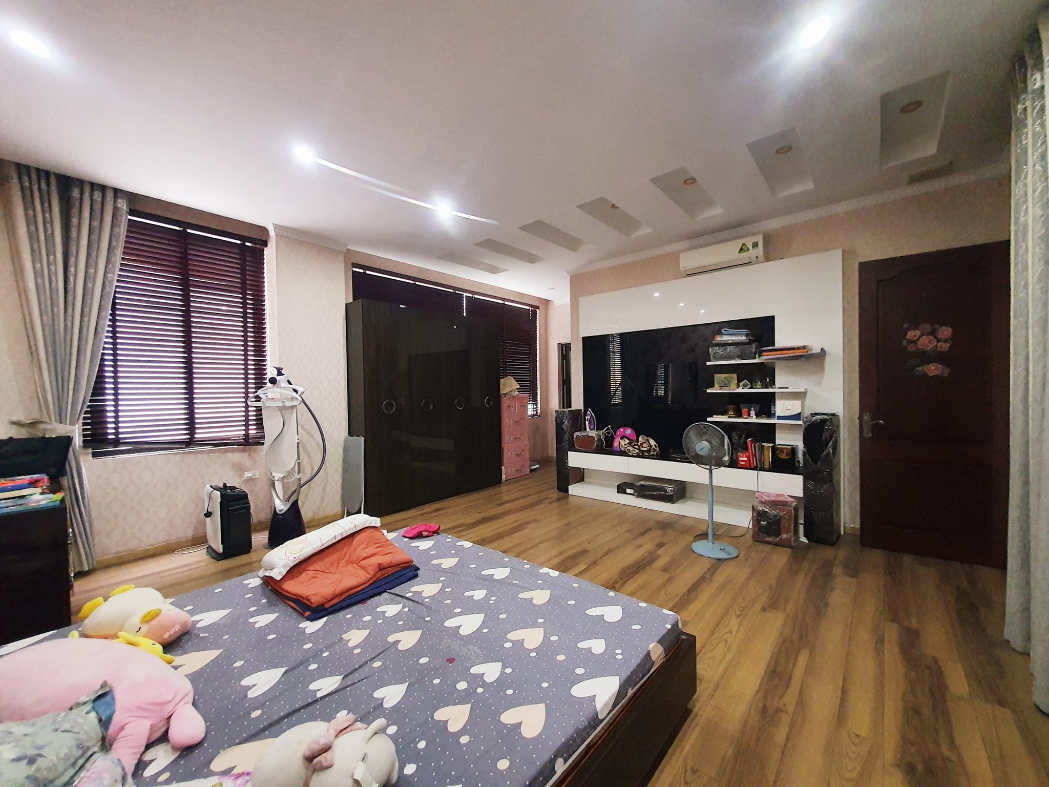 BÁN NHÀ KHU C GELEXIMCO HÀ ĐÔNG VIP BẬC NHẤT 5 TẦNG CỰC ĐẸP 100M2 GIÁ 14 TỶ