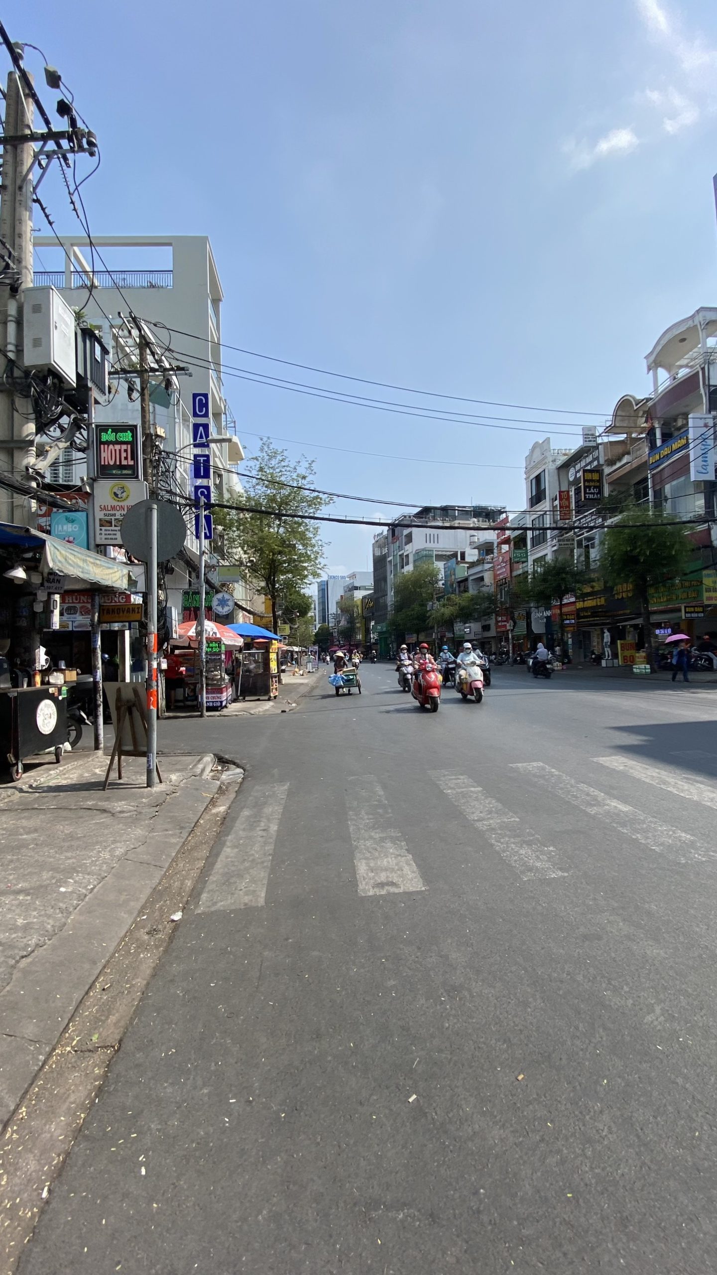 Cho thuê MB đường D2 nối dài. S: 4*20m. Giá: 60tr/th chốt