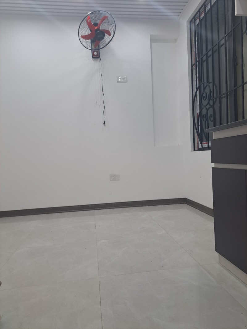 Bán nhà Hồng Mai Hai Bà Trưng 12m2 x 5 tầng, MT 4m giá 1.2 tỷ