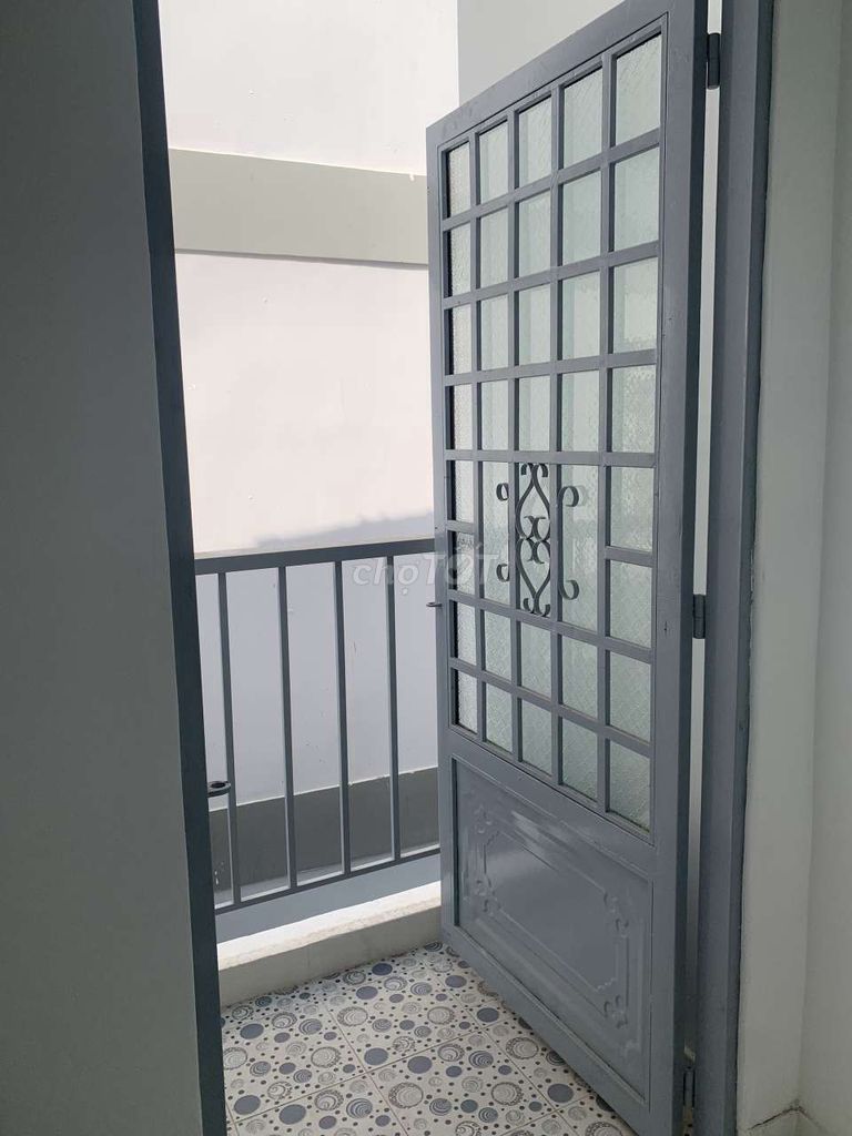 Bán gấp nhà Q10, cách 10m ra HXH, nhỉnh 1 tỷ