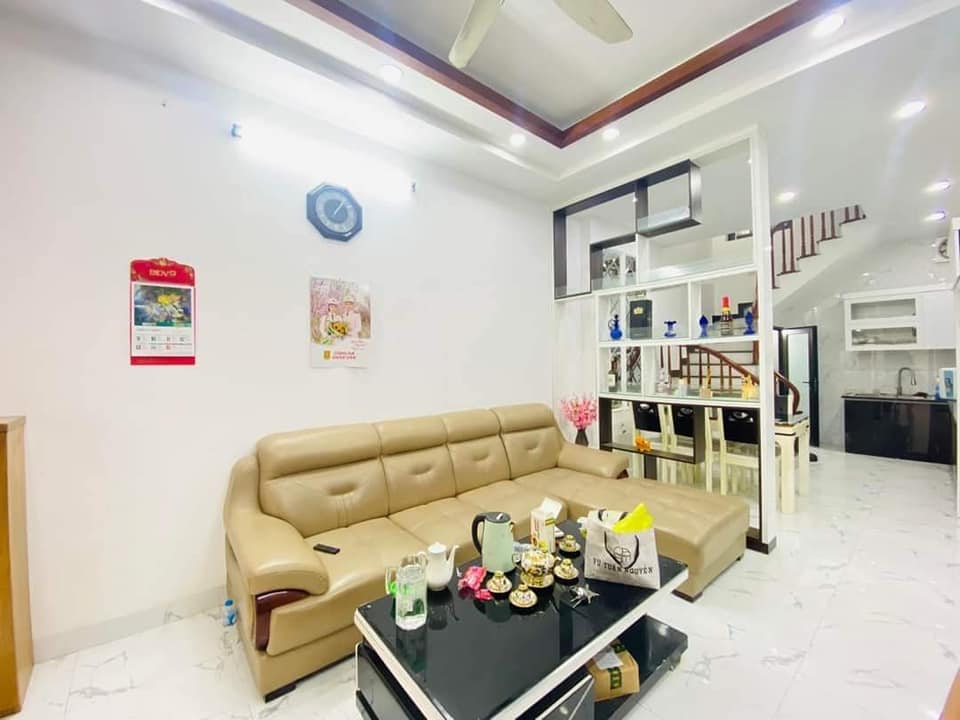 Bán nhà Đền Lừ: 42m x5T, ô tô 7 chỗ, kinh doanh –7,86 tỷ