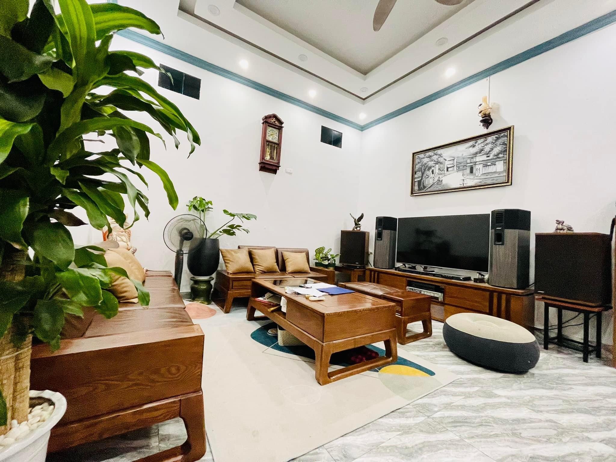 Bán nhà Nguyễn Huy Tưởng, Ngõ 3,5m, Gần phố, Kinh doanh, Văn Phòng cực đỉnh, 43m, 5 tầng, Giá 4,6 tỷ