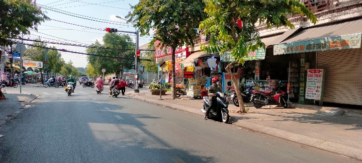 BÁN NHÀ MẶT TIỀN LÊ THỊ HÀ -SONG HÀN, TÂN XUÂN, HÓC MÔN, 1725m2, ngang 23m, Nhỉnh 200 tỷ