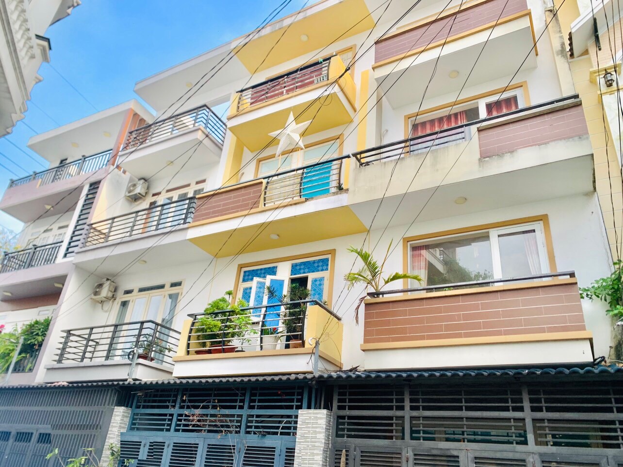 Bán nhà khu vip đường Độc Lập.DT:4.5x12m đúc 3 lầu nhà mới giá 7 tỷ