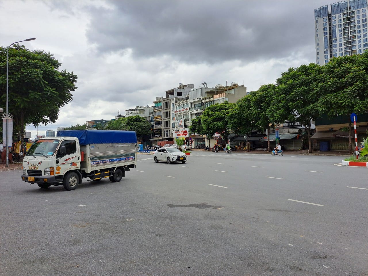 Bán nhà mặt phố Trần Khát Chân, lô góc mặt tiền 5m, giá 27.5 tỷ thương lượng