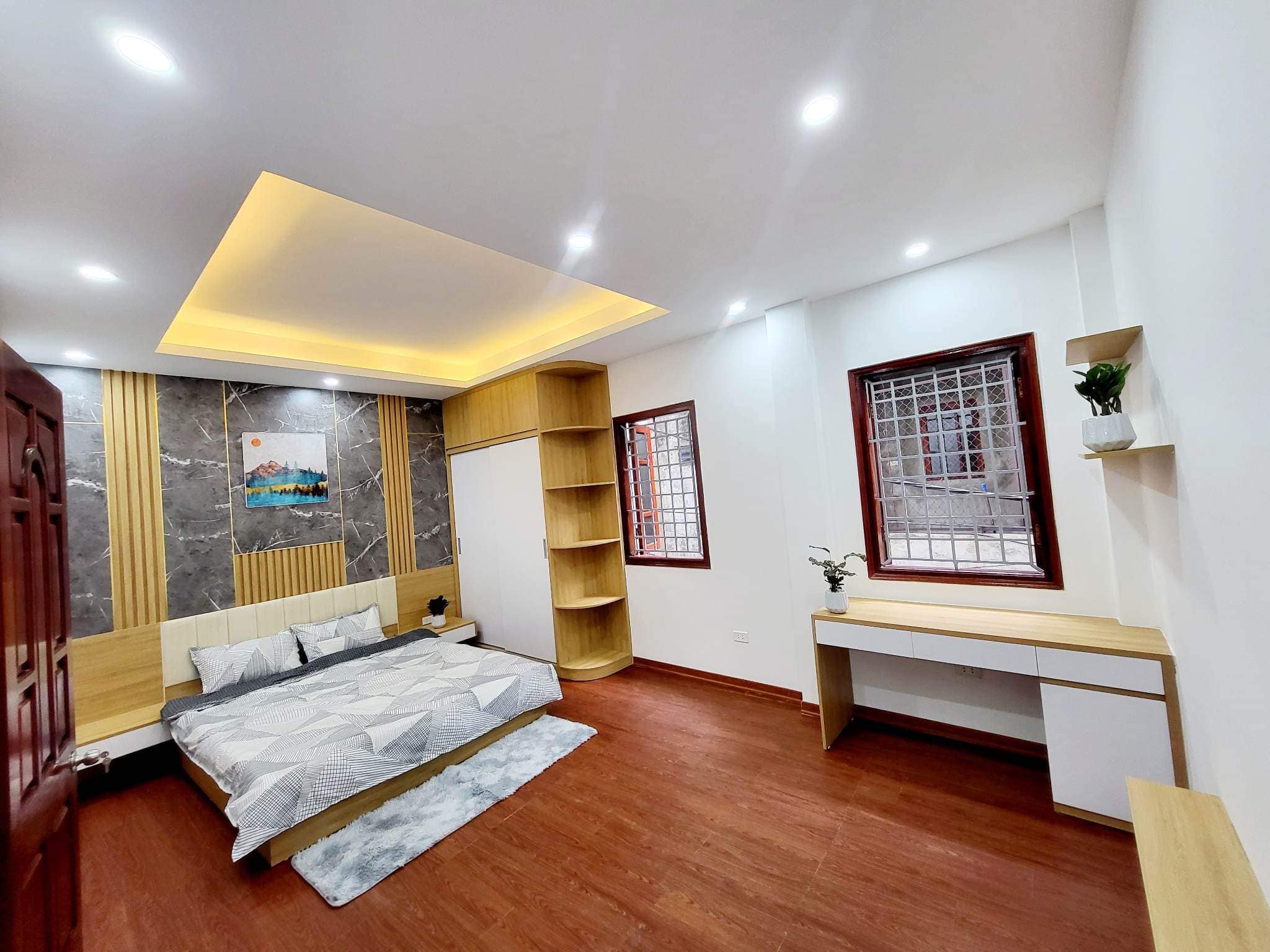 Cực chất nhà đẹp ở ngay Hồ Tùng Mậu 45m2 X 5T,Ngõ thông thoáng, ô tô gần, 5.5 tỷ.