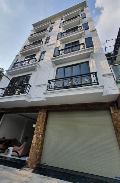 BÁN NHÀ MẶT NGÕ 381 THỤY PHƯƠNG 5 TẦNG GARA Ô TÔ VÀO NHÀ MỚI ĐẸP HƠN 3 TỶ