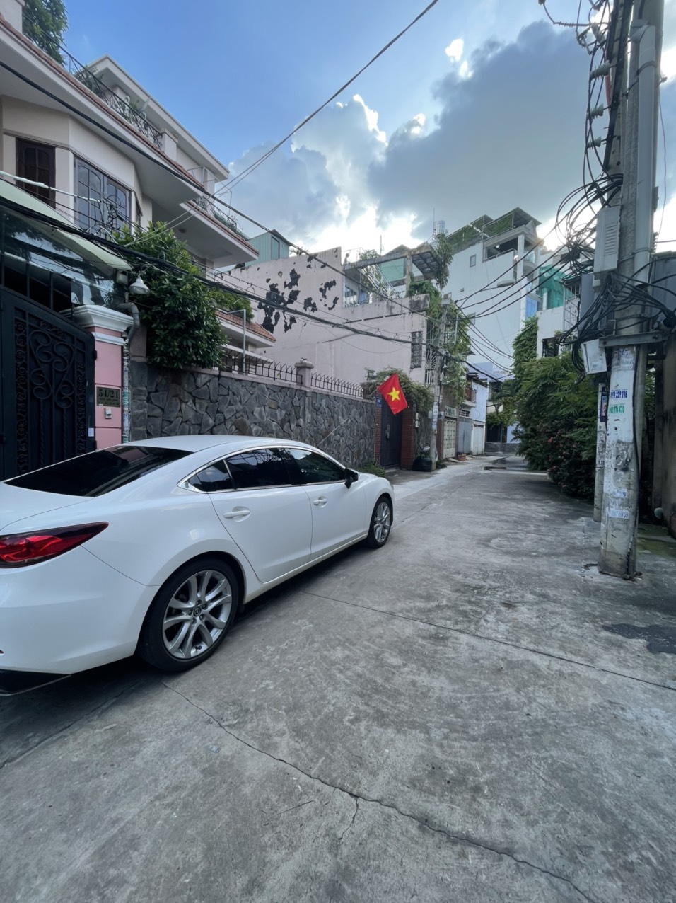 Bán Nhà Hẻm Xe Hơi Đào Duy Anh Q.Phú Nhuận 4 Tầng 4x16m2 Chỉ 11.5 Tỷ TL