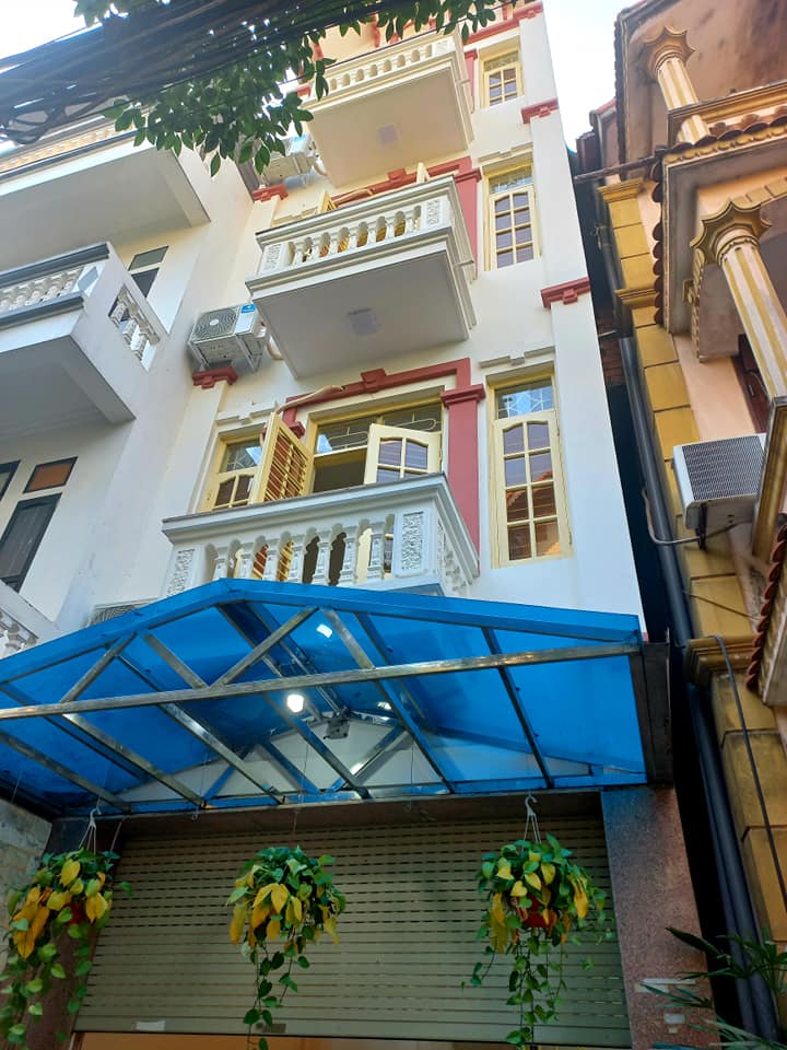 BÁN GẤP NHÀ ĐẸP Ở NGAY - AN DƯƠNG VƯƠNG - TÂY HỒ - Ô TÔ VÀO NHÀ - 51M2X4 - KINH DOANH - GIÁ 7.69 TỶ.