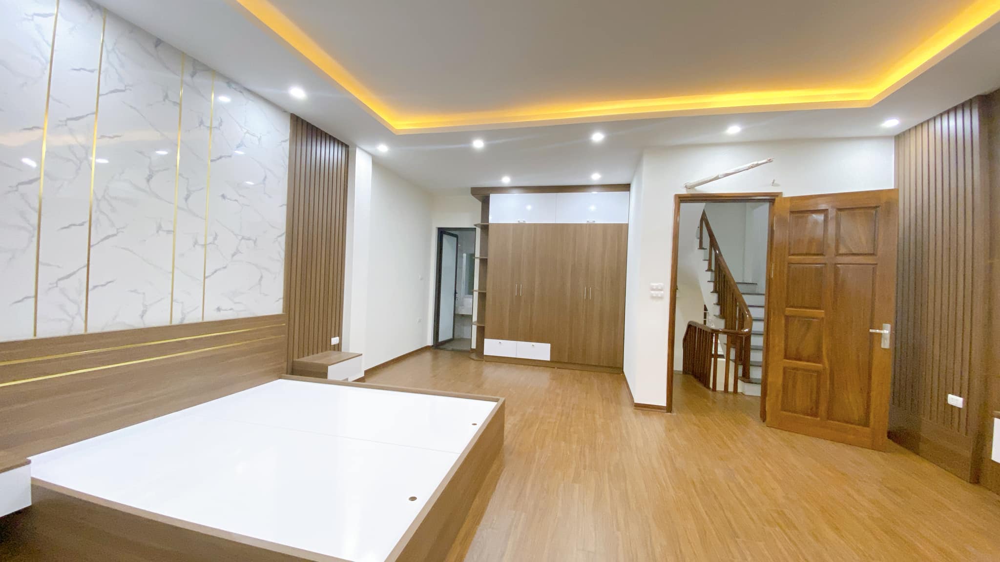 Bán nhà Khương Trung, 2 măt ngõ trước sau, 50m, 5t, mt 4,5m giá chỉ 6.5 tỷ oto cách 20m