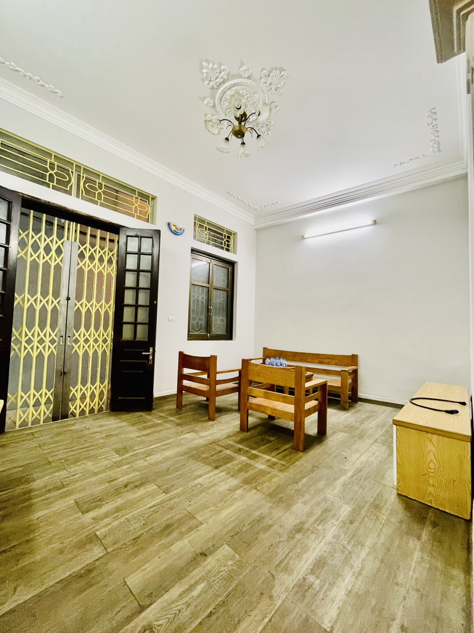 BÁN NHÀ DÂN XÂY KIM MÃ - BA ĐÌNH - NGÕ THÔNG - THOÁNG SÁNG - Ở NGAY - NỞ HẬU - 4 TẦNG - 32M2 - MT 5.5M - GIÁ 3.75 TỶ