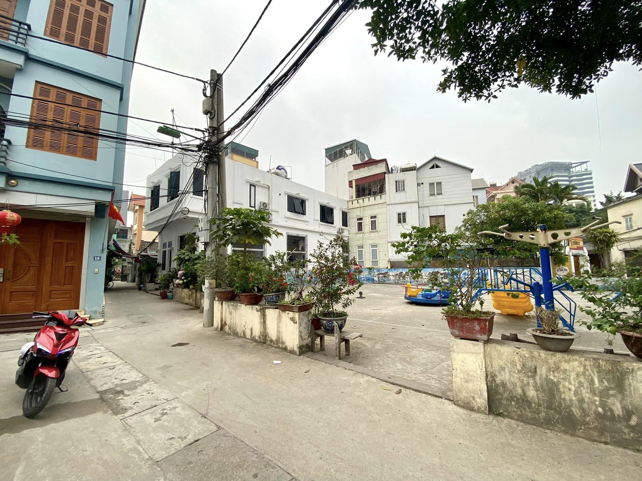 BÁN NHÀ XUÂN PHƯƠNG 38M2 - XÂY 5 TẦNG - CHỈ 3 TỶ 05