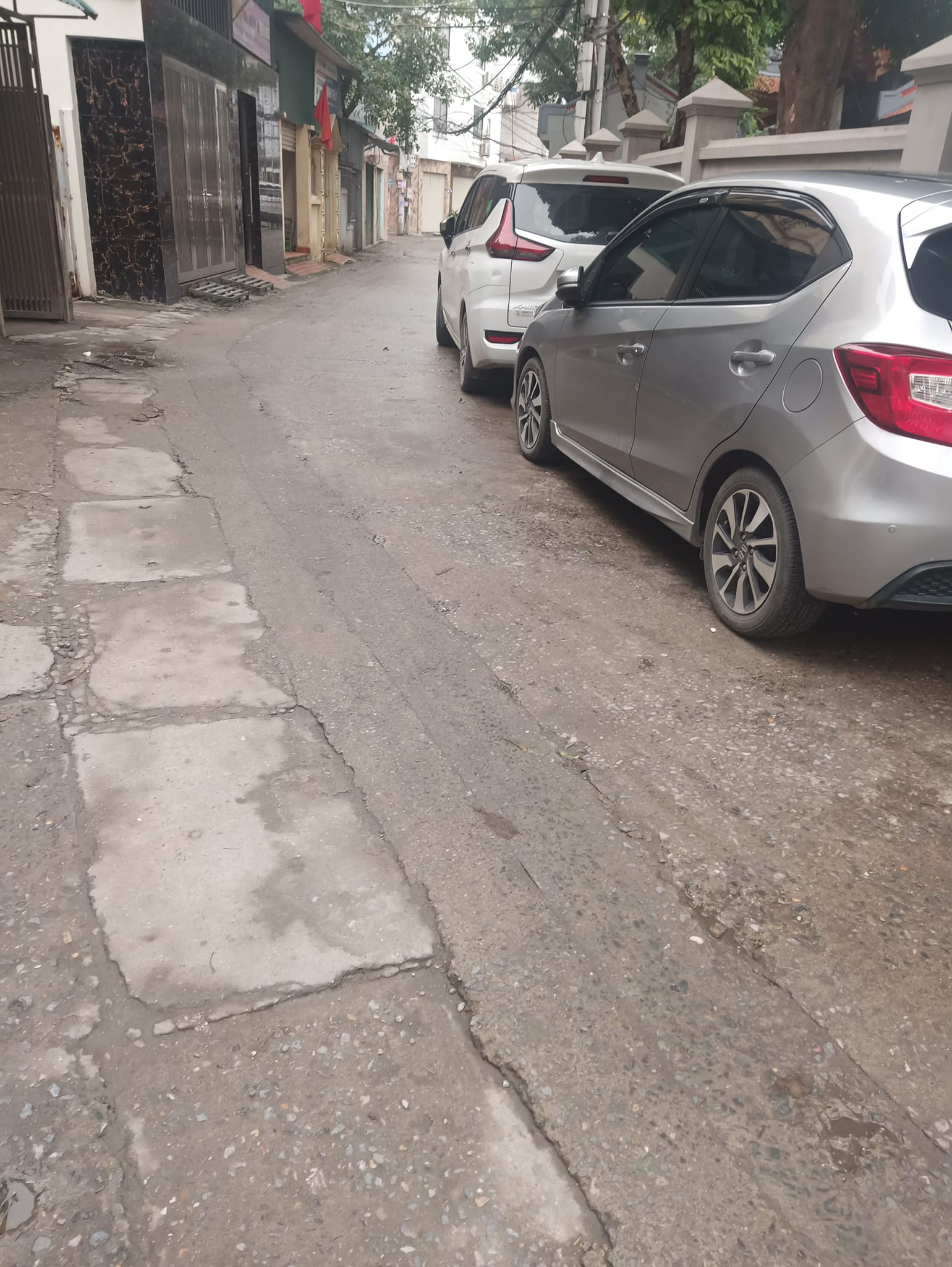 Bán gấp nhà mới kính koog Phạm Văn Đồng, ô tô cửa, kinh doanh nhỏ, 38m2 x 5T, giá 5.1 tỷ.