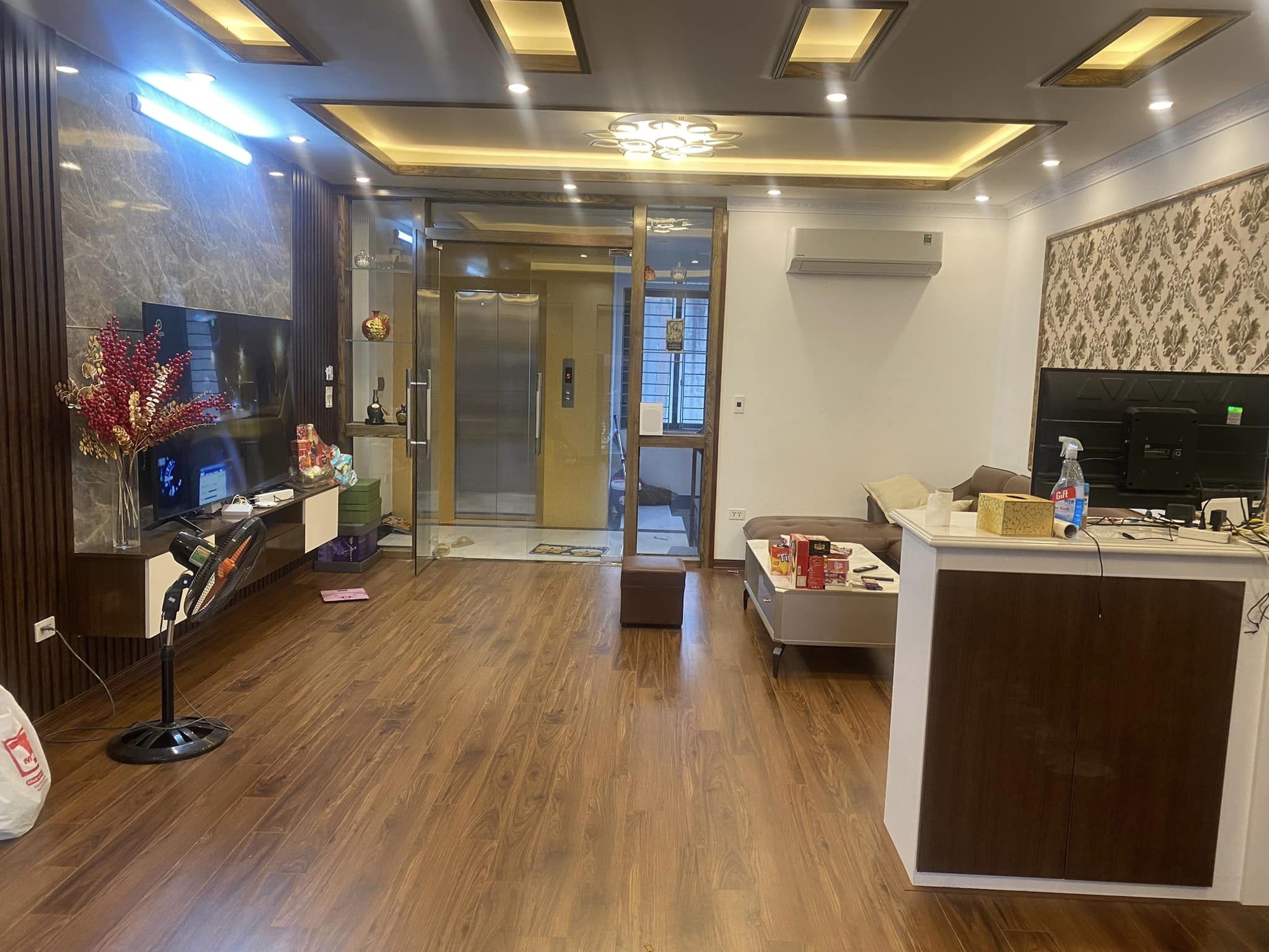 BÁN NHÀ PHÂN LÔ TAM TRINH ĐỀN LỪ 62M2 6 TẦNG THANG MÁY XÂY MỚI – GARA Ô TÔ– GIÁ 11 TỶ