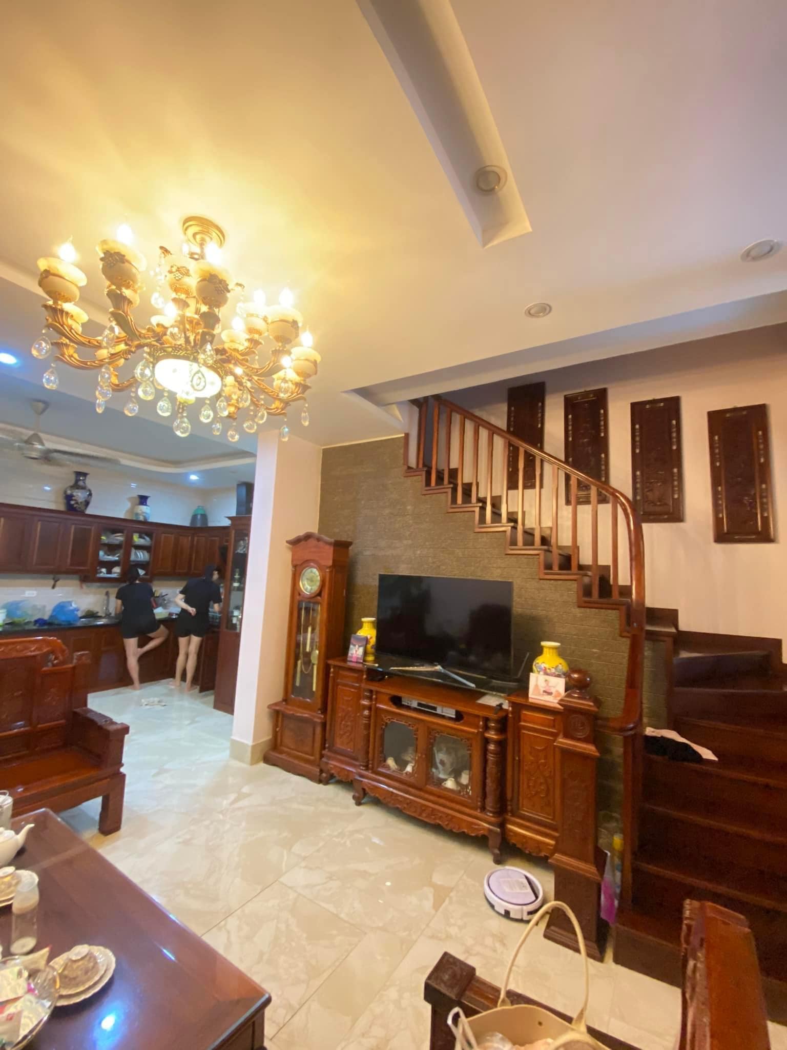 Bán nhà 68m2 phố Âu Cơ, Tây Hồ Dân xây Gara 2 Ô tô Giá đầu tư 8.1 Tỷ