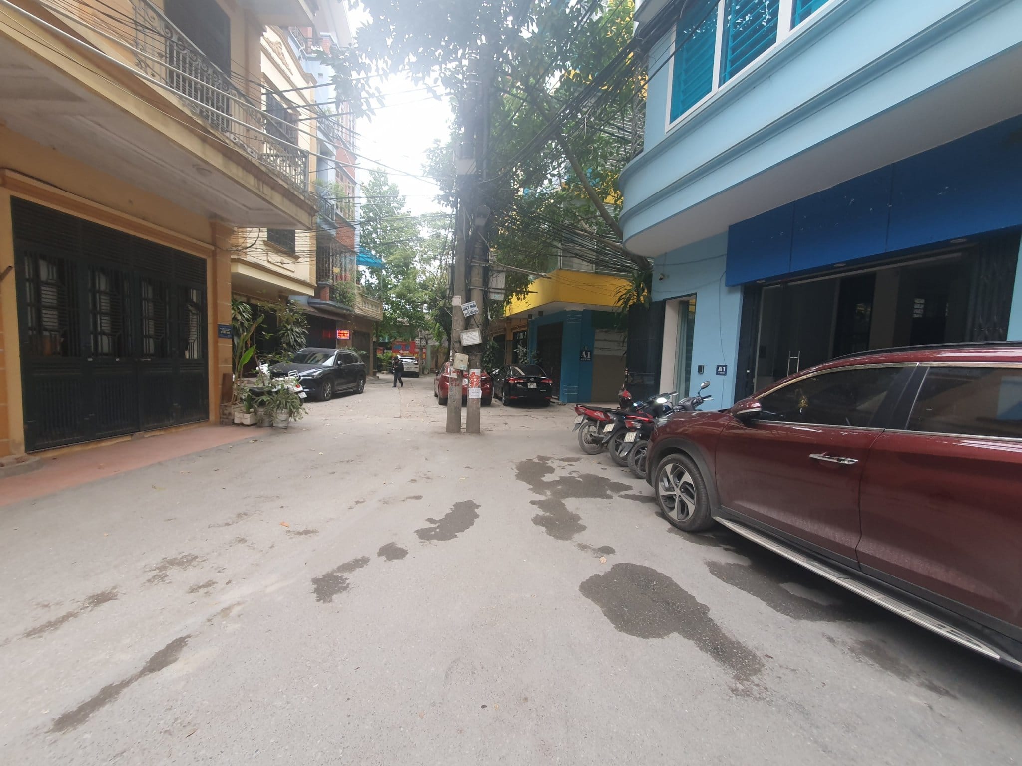 Chủ cần gấp thanh khoản Hoàng Quốc Việt, ô tô tránh, 2 thoáng, kinh doanh, 45m2 x 6T, giá 11, 9 tỷ.