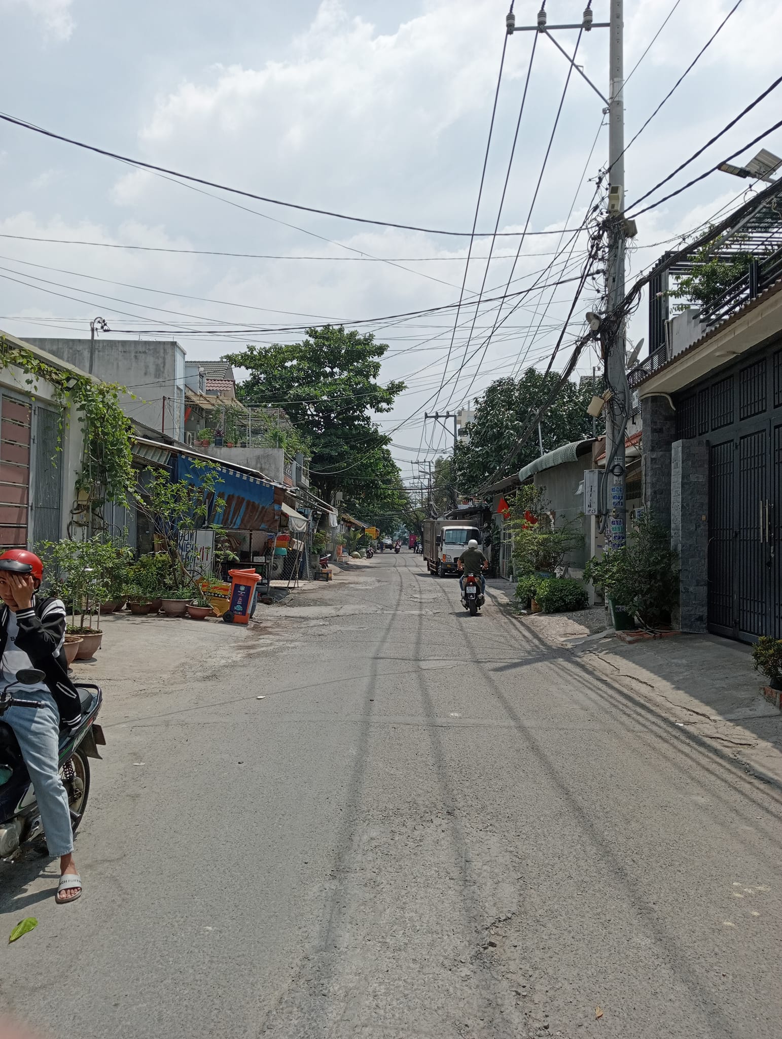 Nhà đường 10m Tân Thới Nhất 05 , Quận12, 66m2,3PN, giá 5 tỷ 5 TL.