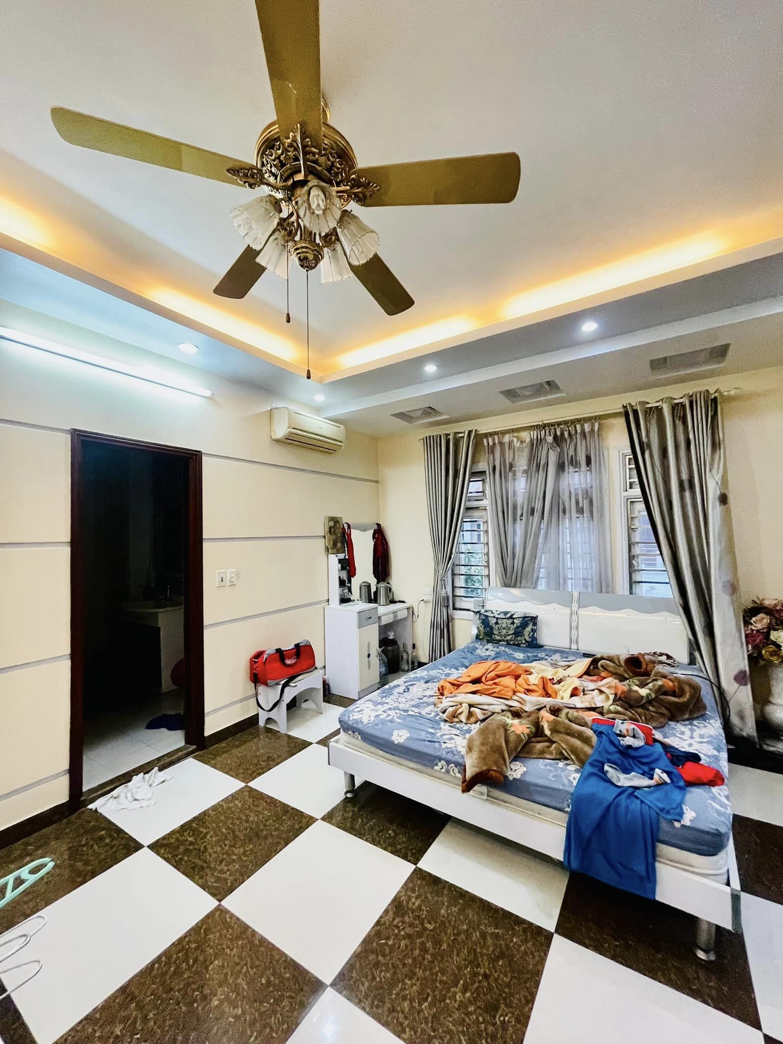 Bán nhà 86m2 ngõ 56 Tứ Liên, Tây Hồ Ô tô tránh Kinh doanh 11.1 Tỷ