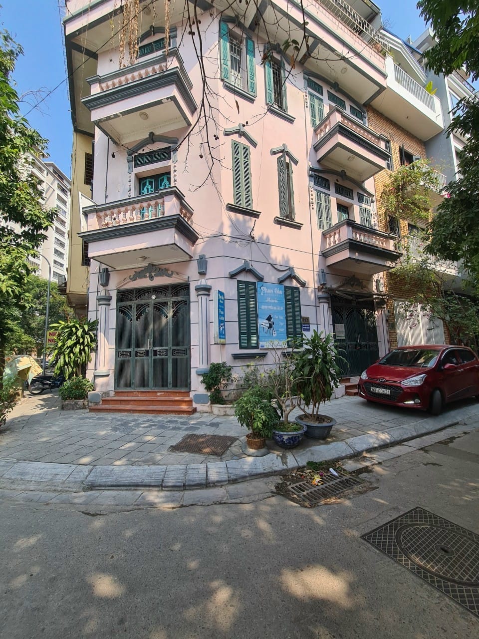 CHÍNH CHỦ GỬI BÁN LÔ GÓC LẠC LONG QUÂN XUÂN LA TÂY HỒ 15 TỶ 70m 5 TẦNG VỈA HÈ GARA Ô TÔ