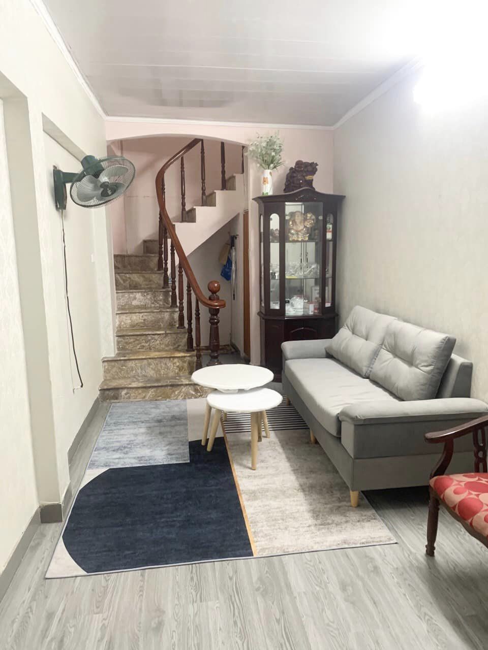 Bán nhà Khâm Thiên, Đống Đa, KINH DOANH, 25m2, giá 2.65 tỷ.