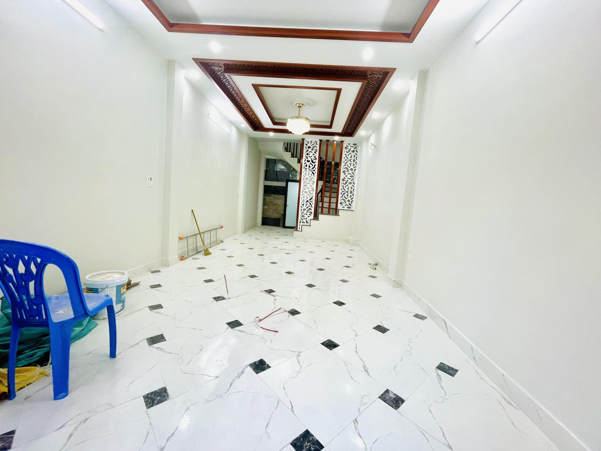 BÁN NHÀ PHÂN LÔ TAM TRINH ĐỀN LỪ 53M2 5 TẦNG XÂY MỚI – VỈA HÈ Ô TÔ - KINH DOANH VP– 8.5 TỶ